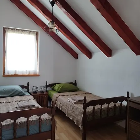 Kuca Za Odmor Ljiljana * Risovac